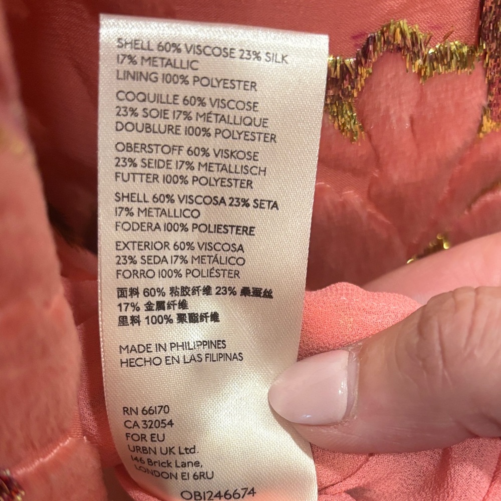EUC Anthropologie Pink and Gold Blouse - Picture 10 of 10